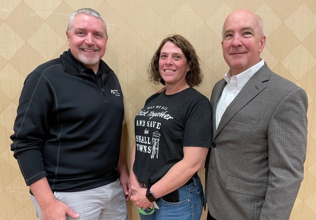 Scott Arnold, Denise Arnold and Bill Menner 