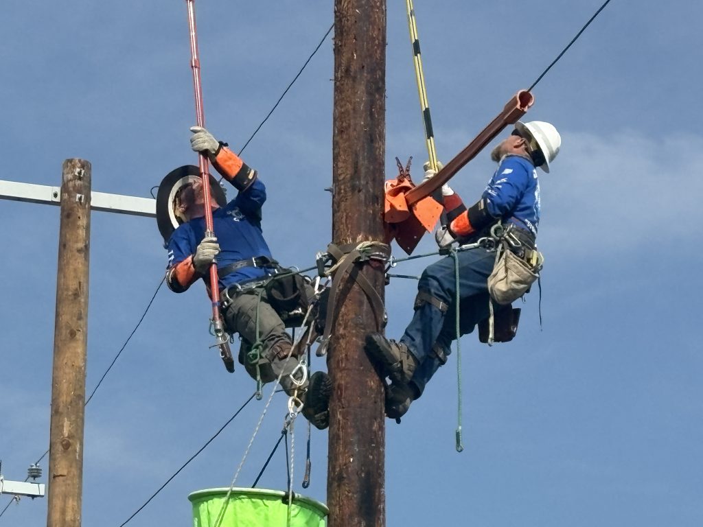 ITC Midwest’s dedicated contractor Utility Lines Construction Services (ULCS) competed against peer utilities in the Iowa Lineman Rodeo.